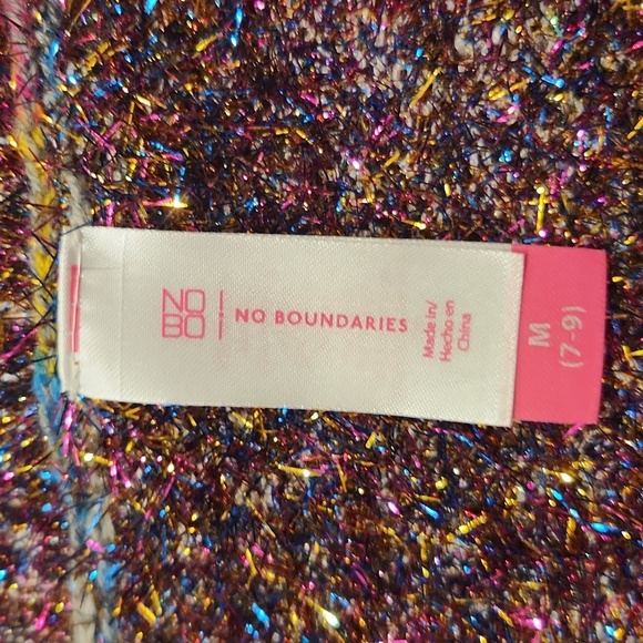 NWT No Boundaries Girl's Feather Yarn Pullover Size M Color Plum/Sparkle - Picture 3 of 7